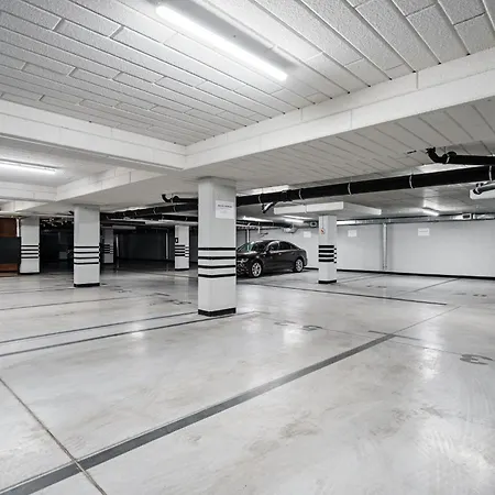 Szafarnia In Old Town With Parking By Lion Apartmán *
